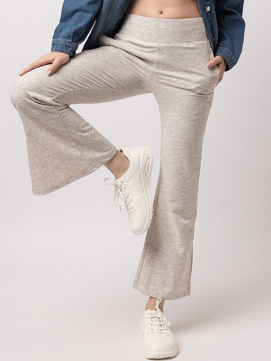 

ARMISTO Women High Rise Yogab Active Pants, Off white