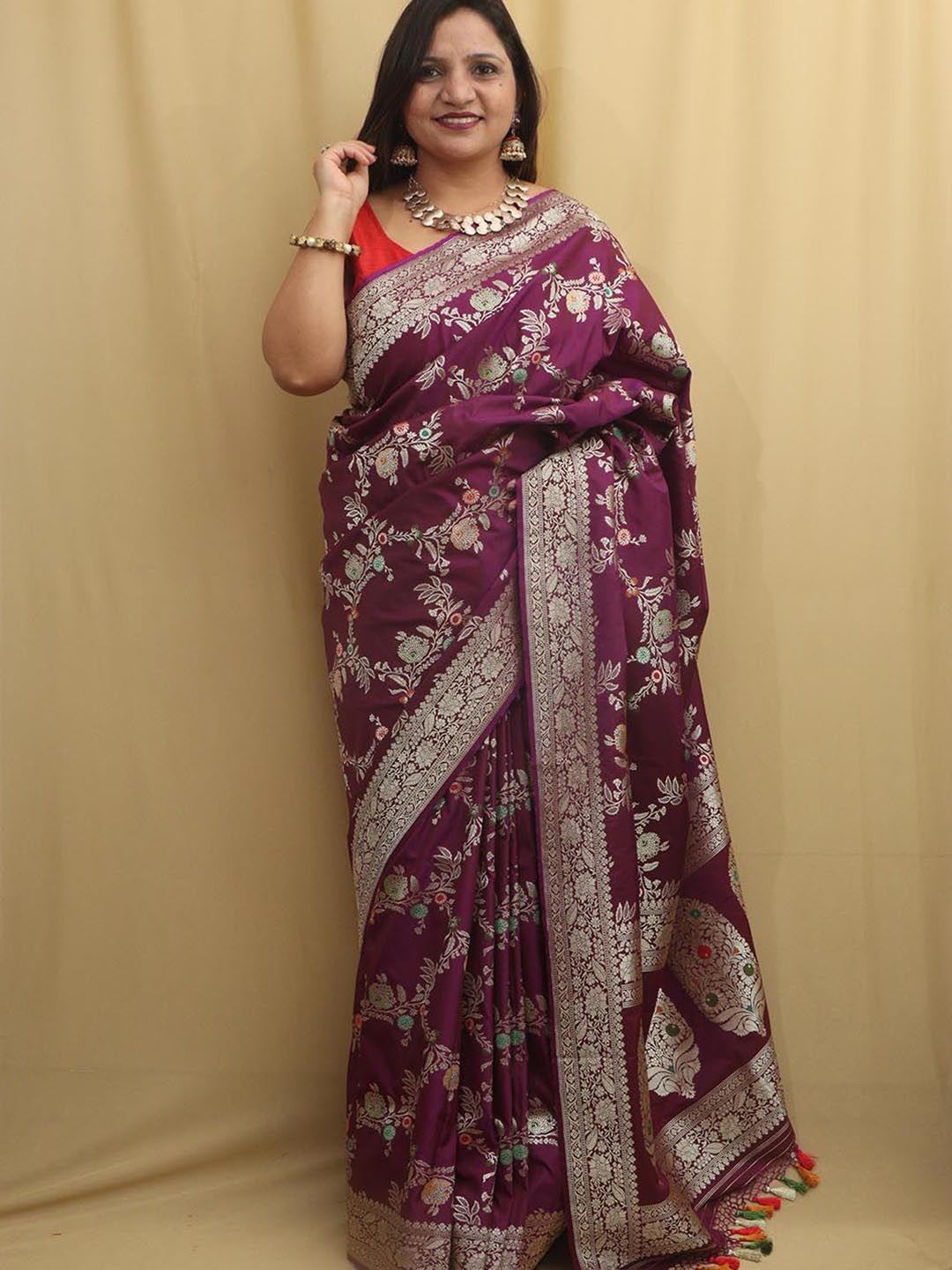 

Luxurionworld Floral Zari Pure Silk Banarasi Saree, Purple