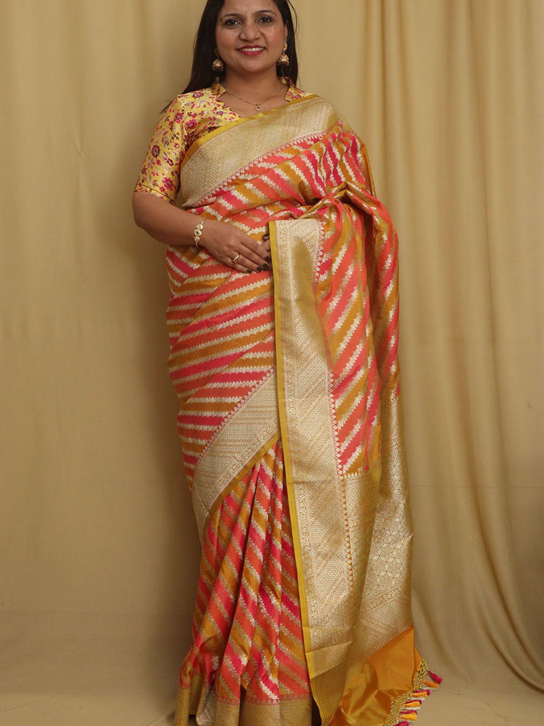 

Luxurionworld Striped Woven Design Banarasi Saree, Orange