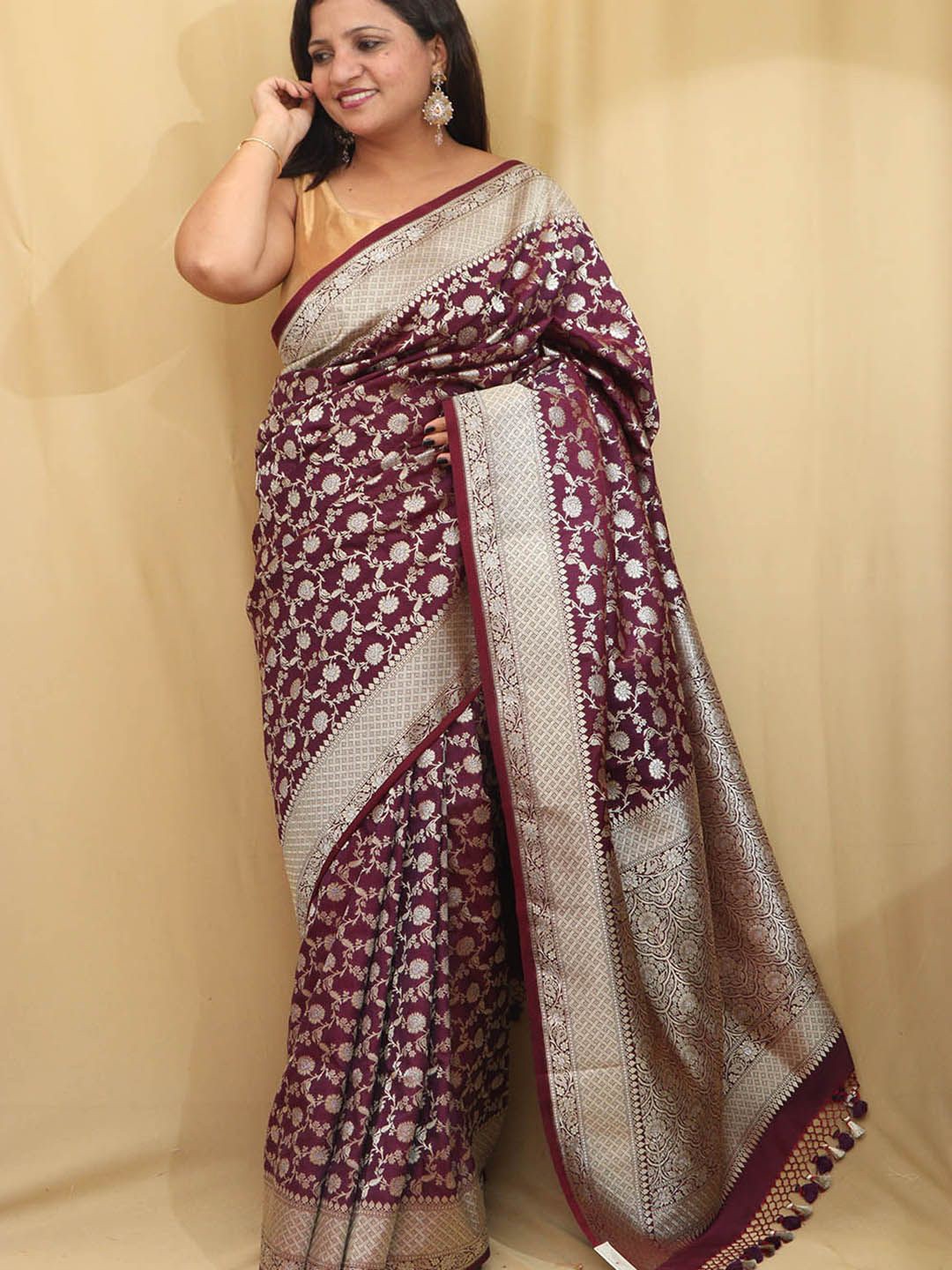 

Luxurionworld Ethnic Motifs Woven Design Pure Silk Banarasi Saree, Purple