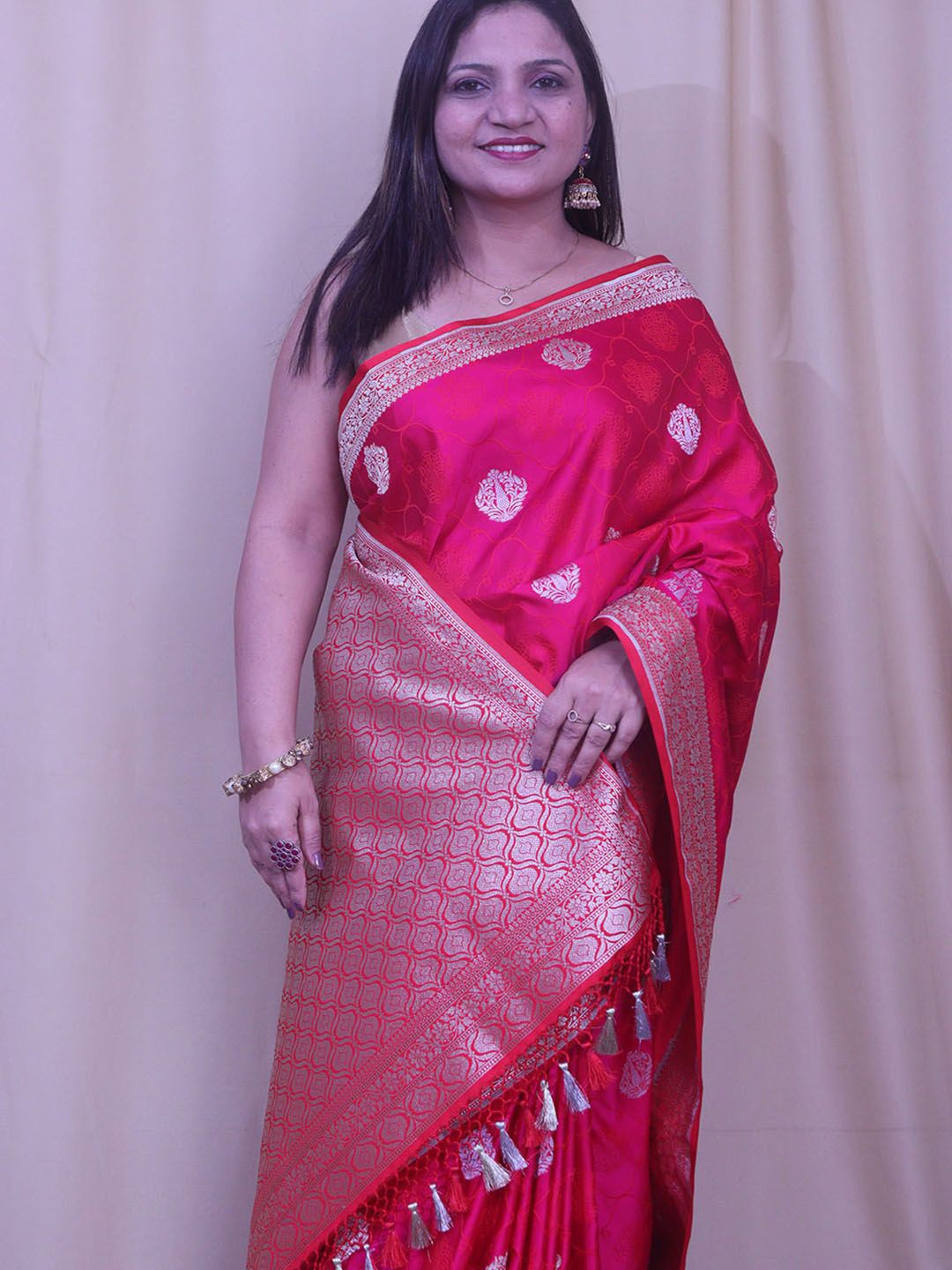

Luxurionworld Ethnic Motifs Woven Design Pure Silk Saree, Pink