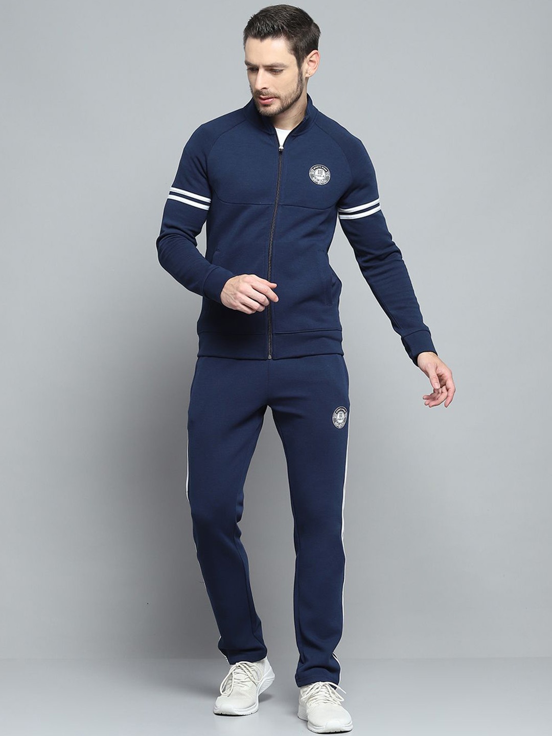 

rock.it Men Mock Neck Mid Rise Tracksuit, Navy blue