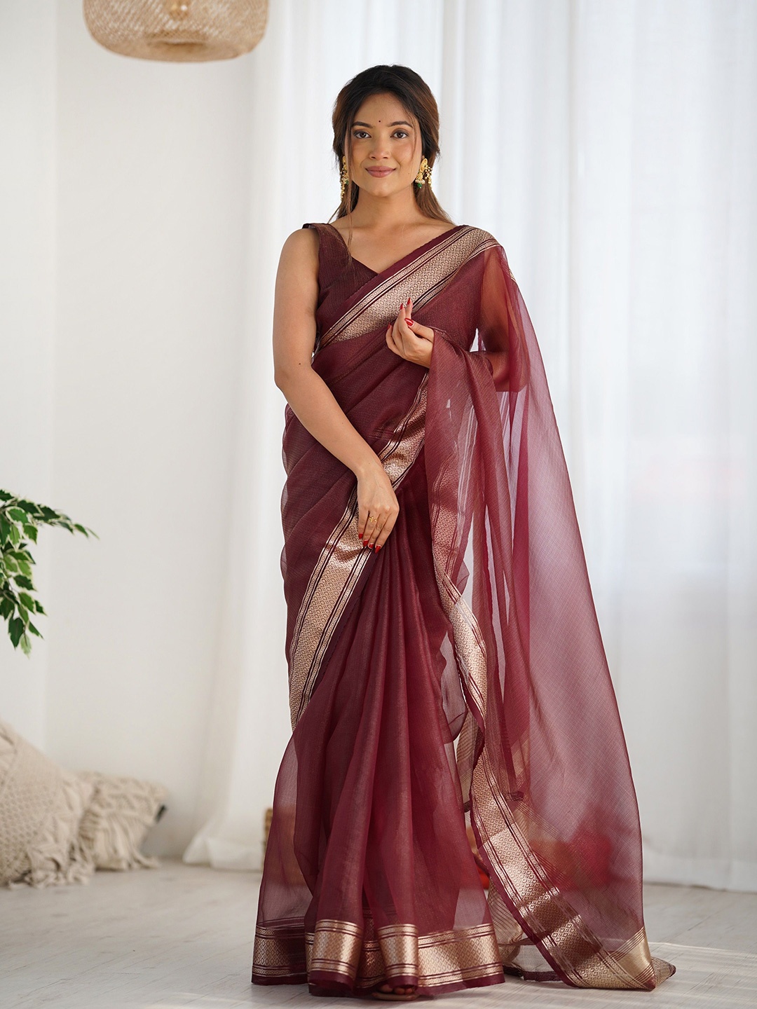 

Fashion Basket Woven Design Organza Chanderi Saree, Maroon