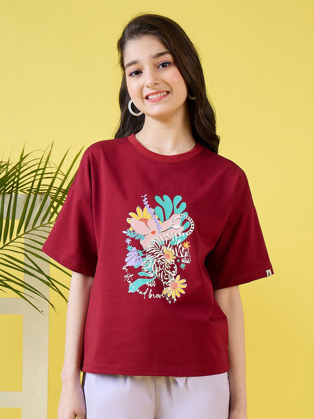

Stylo Bug Girls Printed T-shirt, Maroon