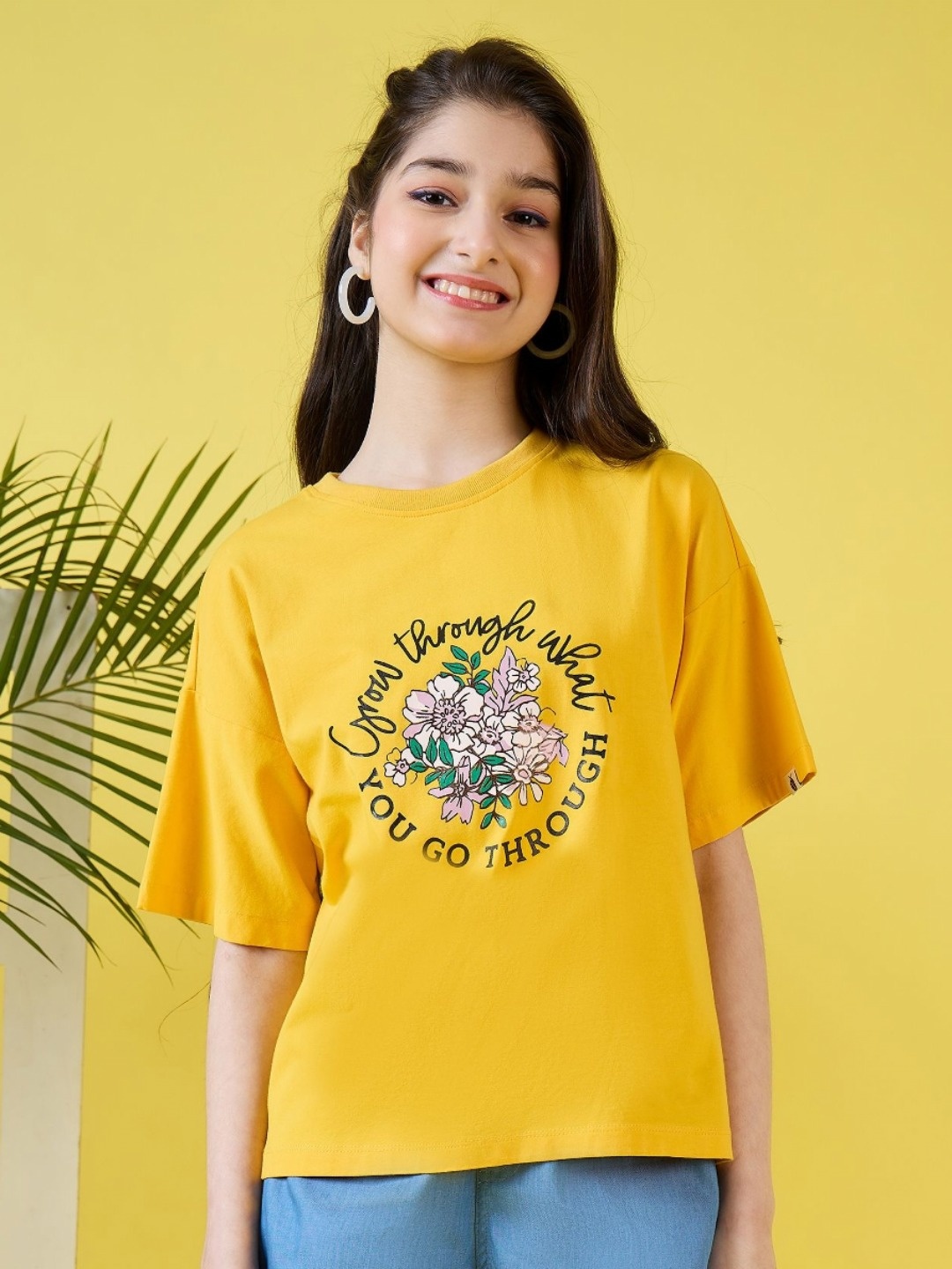 

Stylo Bug Girls Floral Printed T-shirt, Yellow