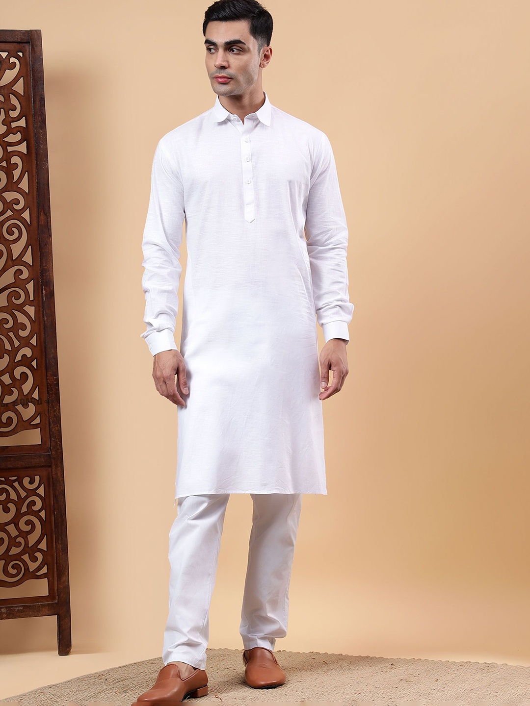 

Yugnik Men Regular Pure Cotton Kurta with Pyjamas, White