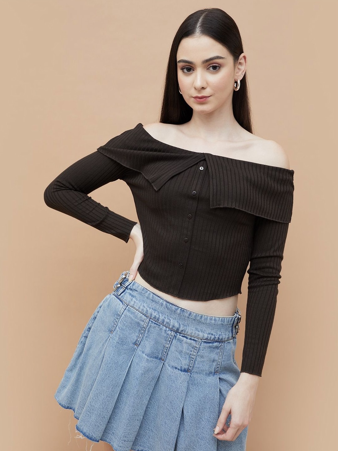 

Ginger by Lifestyle Women Self Design Off-Shoulder Crop Top, Black