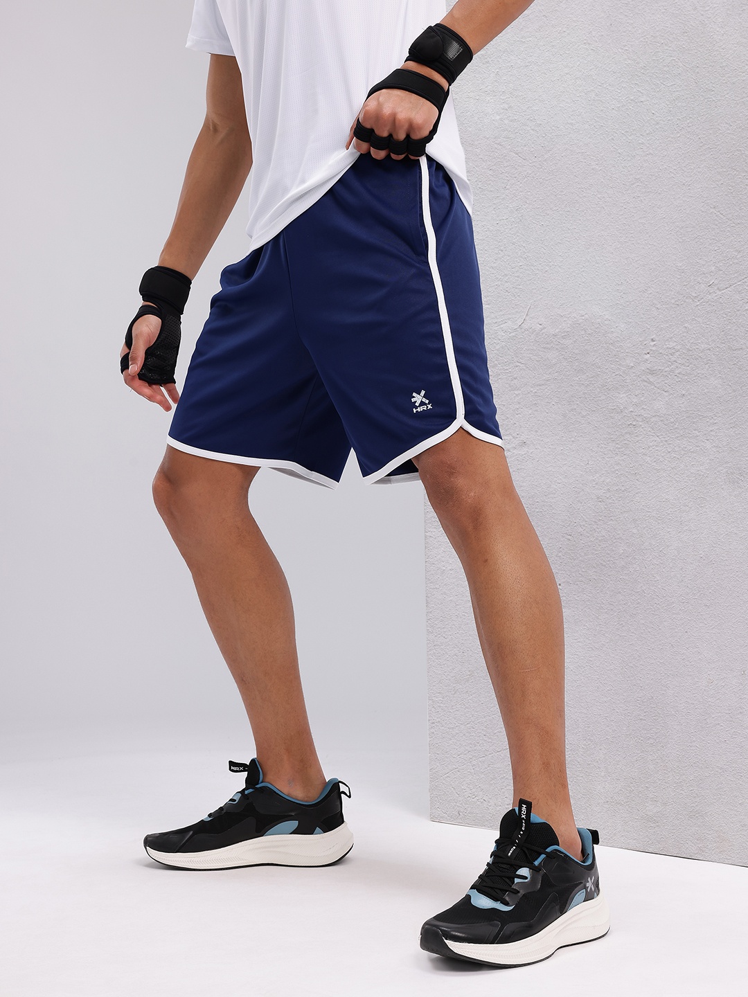 

HRX by Hrithik Roshan Men Regular Fit Rapid-Dry Training Sports Shorts, Navy blue