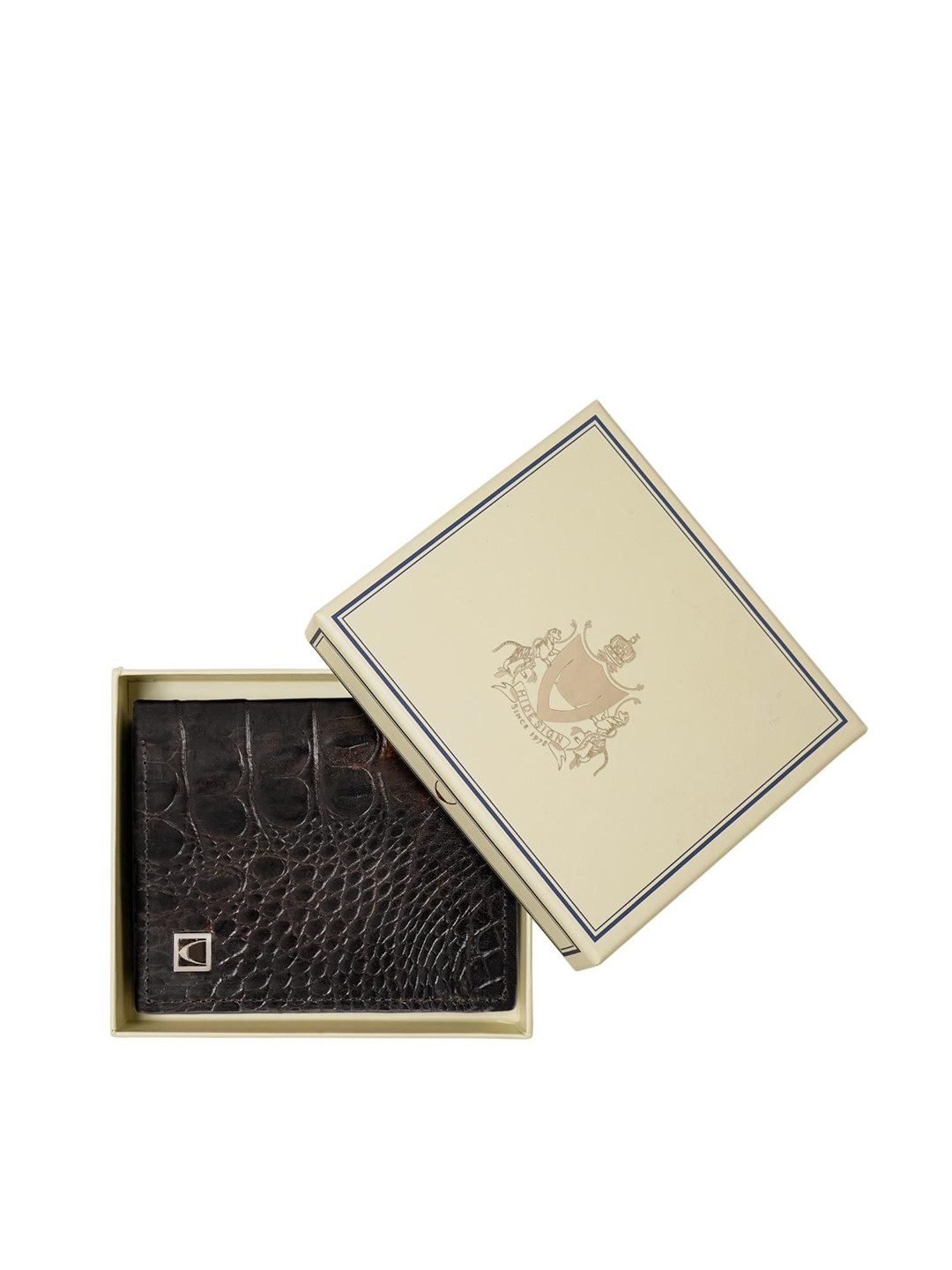 

Hidesign Women Geometric Textured Leather Two Fold Wallet, Brown