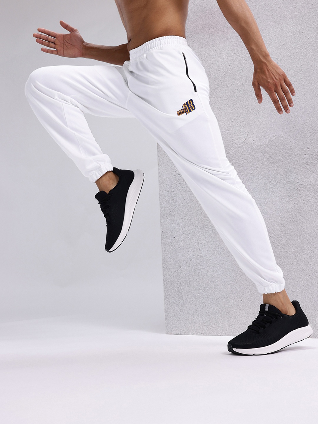 

HRX by Hrithik Roshan Men Rapid-Dry Running Sports Joggers, White