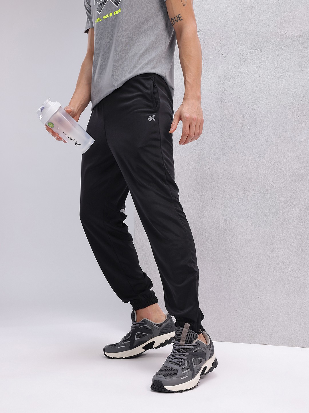 

HRX by Hrithik Roshan Men Running Joggers, Black