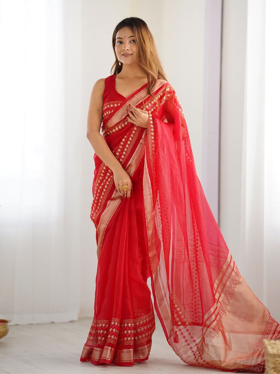 

Fashion Basket Organza Zari Woven Design Border Saree, Red