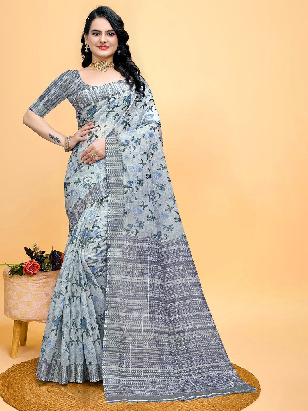 

SHOBHA SAREES Floral Printed Pure Cotton Saree With Blouse Piece, Grey
