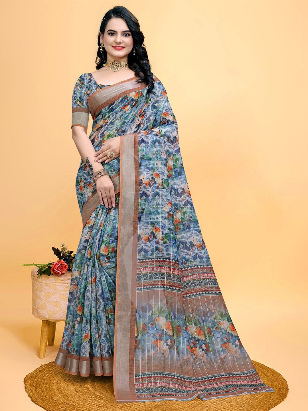 

SHOBHA SAREES Floral Printed Zari Saree, Blue