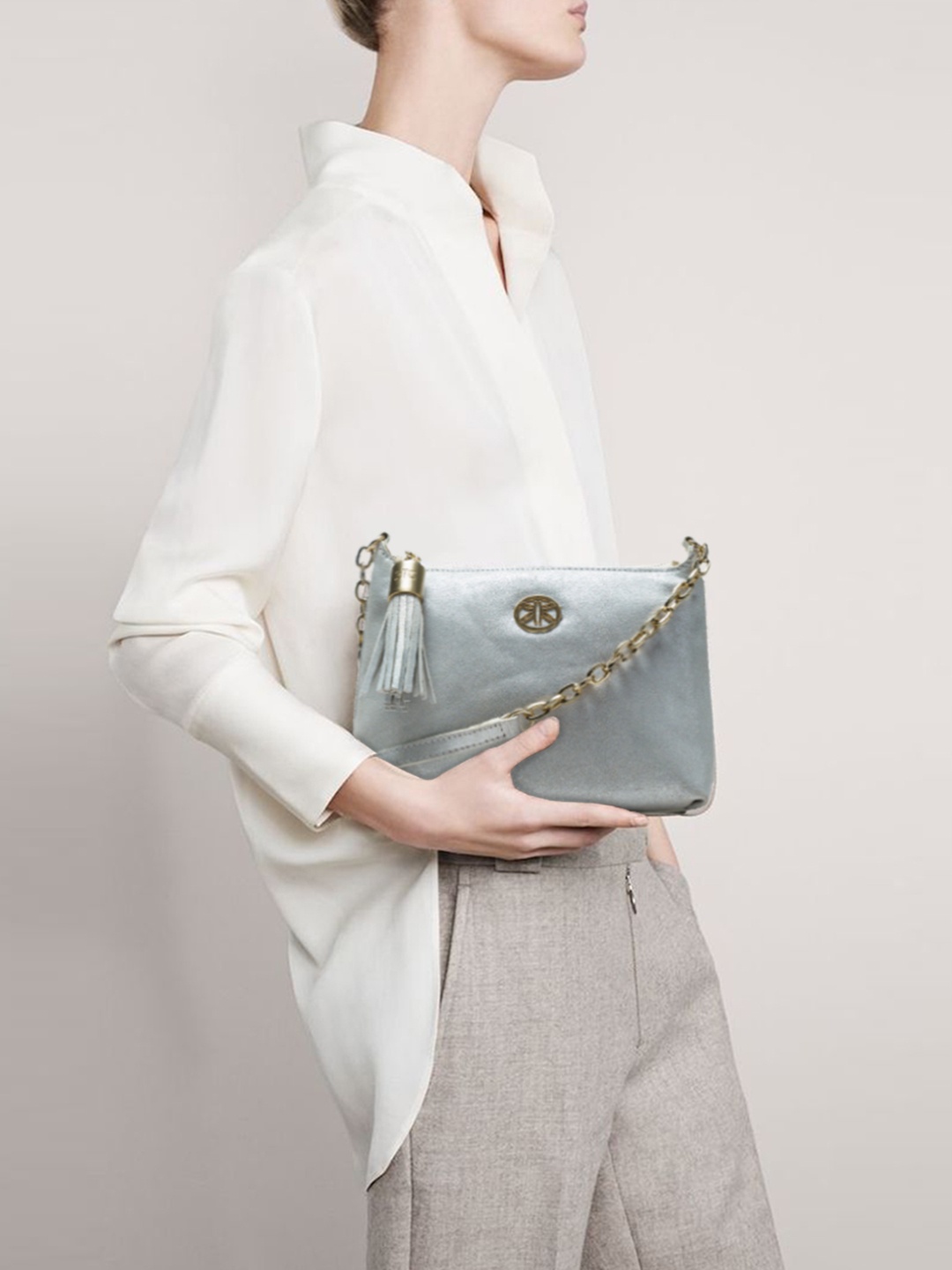 

RI2K LONDON Women Solid Crossbody Leather Sling Bag, Silver