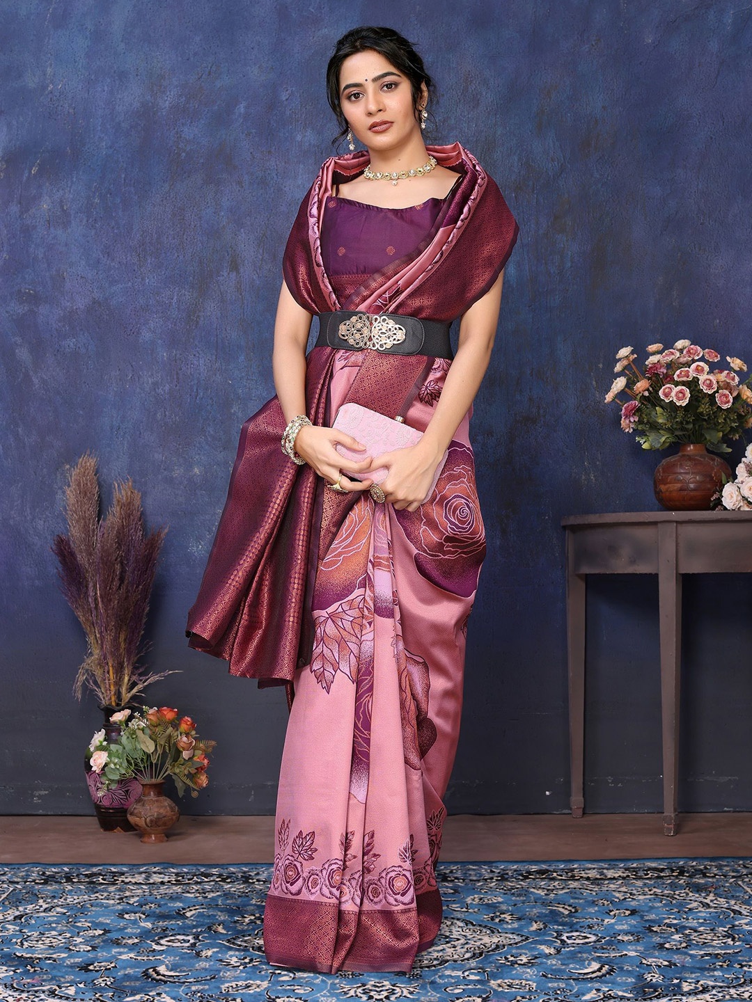 

sareyavella Woven Design Zari Banarasi Saree, Peach