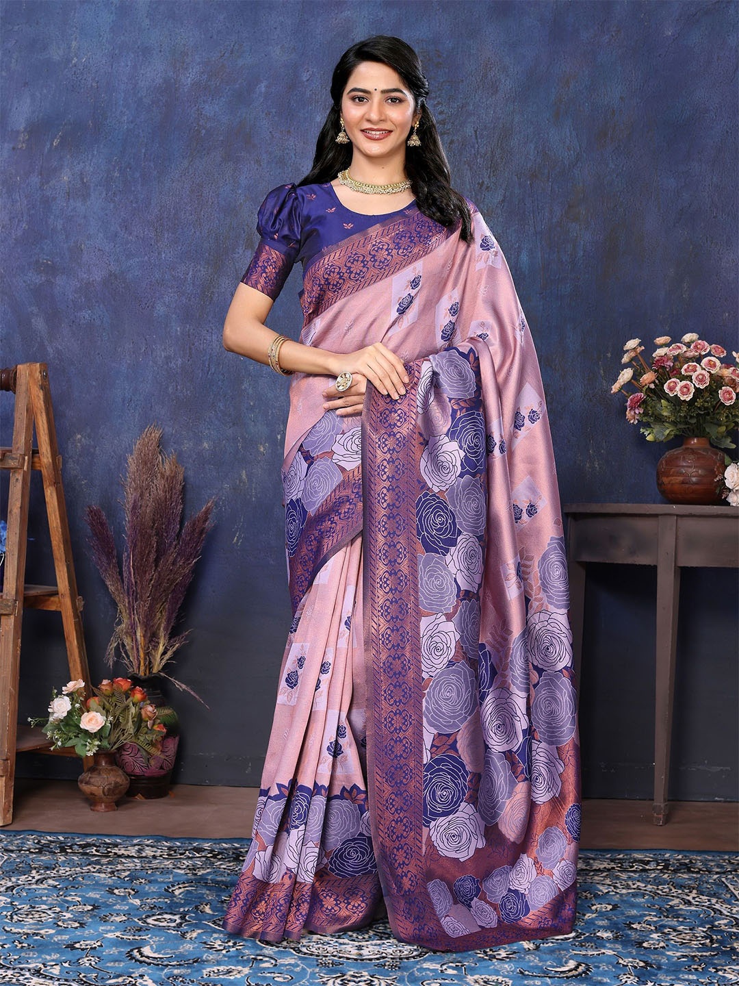 

sareyavella Woven Design Zari Banarasi Saree, Navy blue