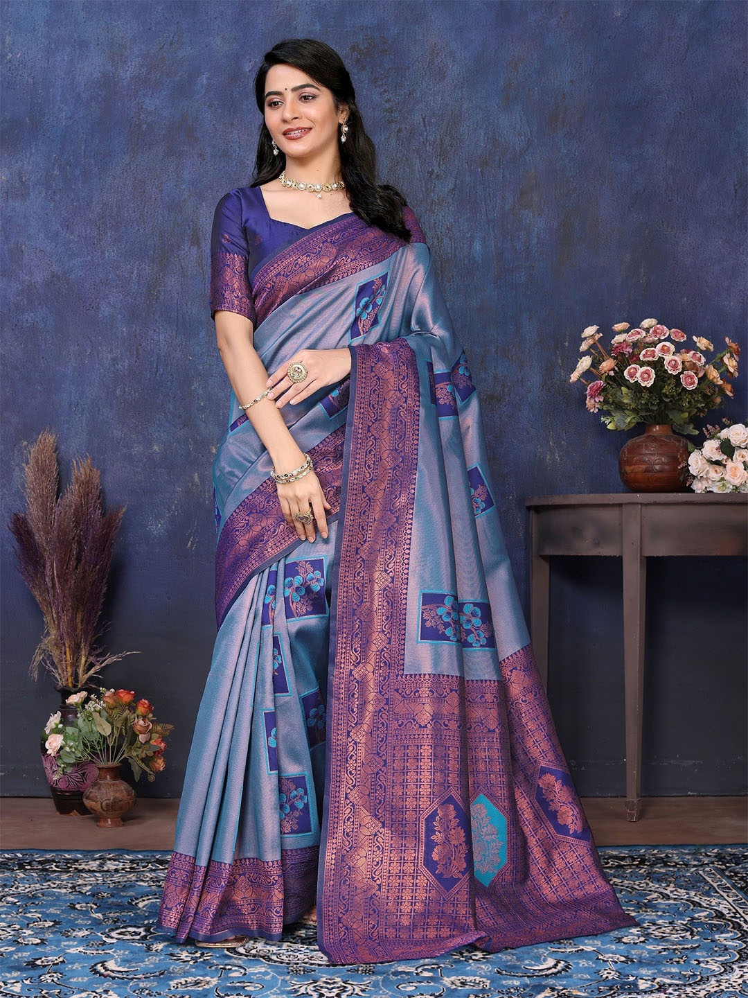 

sareyavella Woven Design Zari Banarasi Saree, Teal