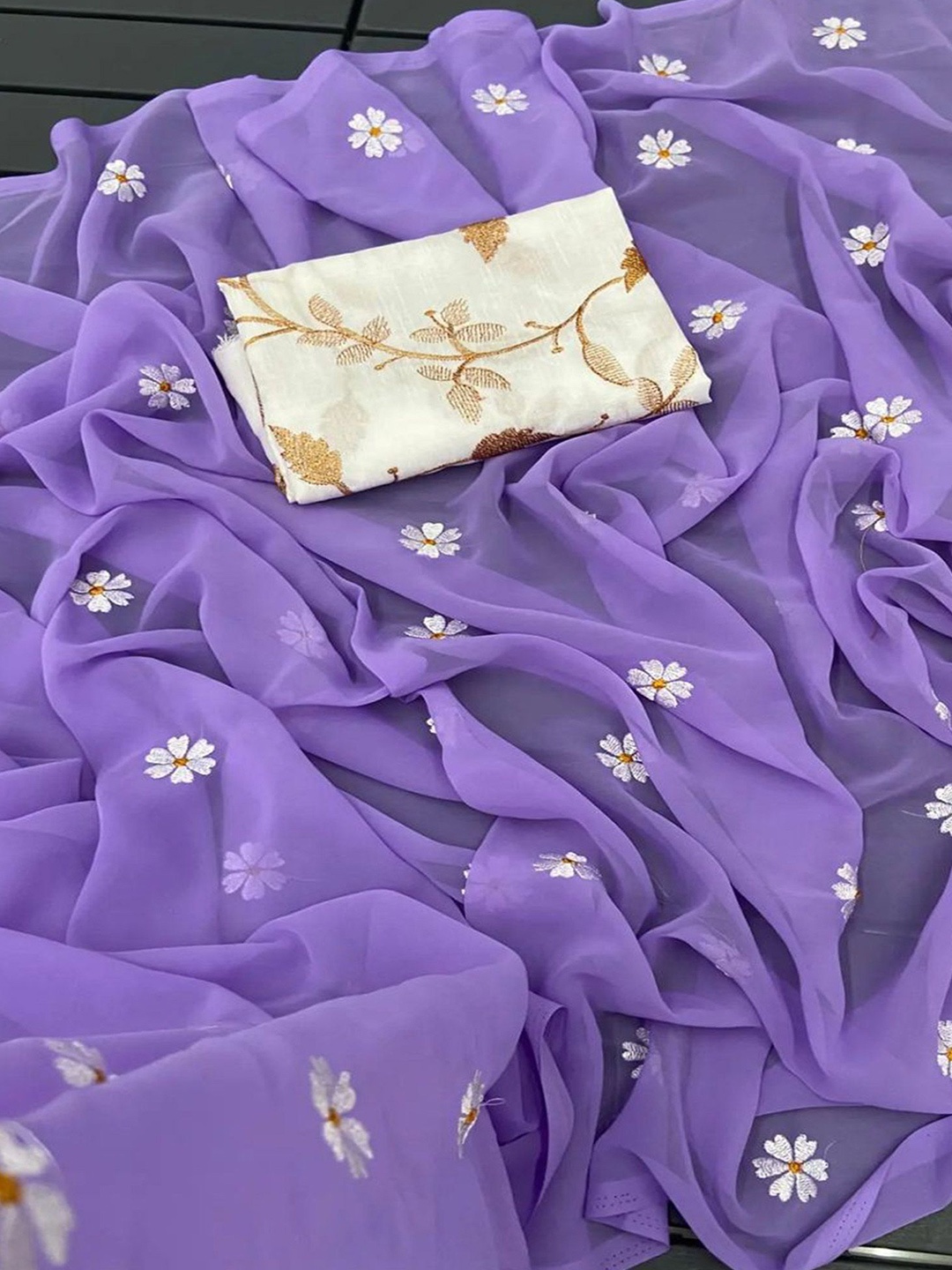 Peachmode Floral Embroidered Pure Georgette Saree, Lavender
