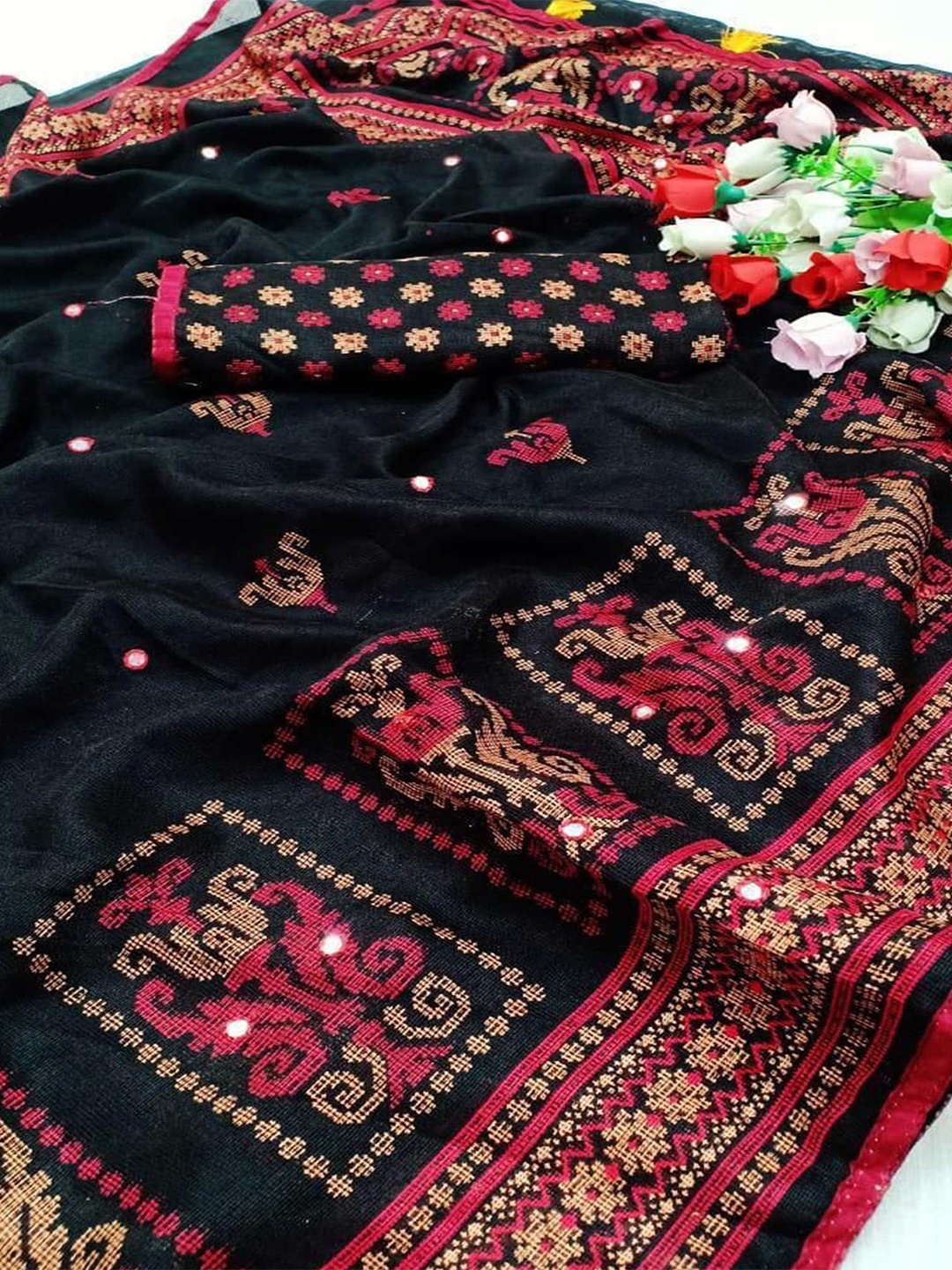 Peachmode Ethnic Motifs Mirror Work Jute Cotton Saree, Black