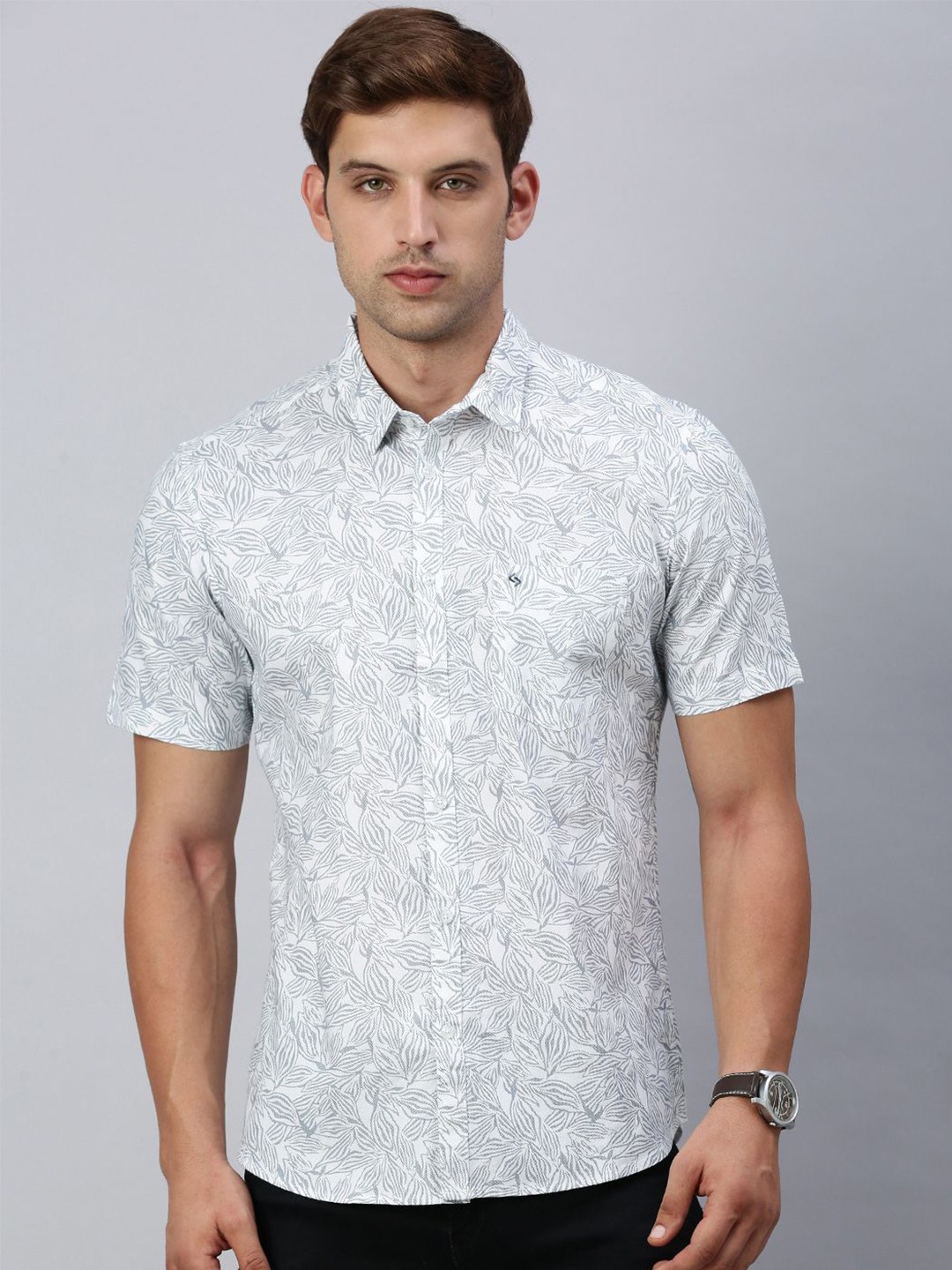 

Classic Polo Men India Slim Fit Spread Collar Floral Printed Cotton Casual Shirt, White