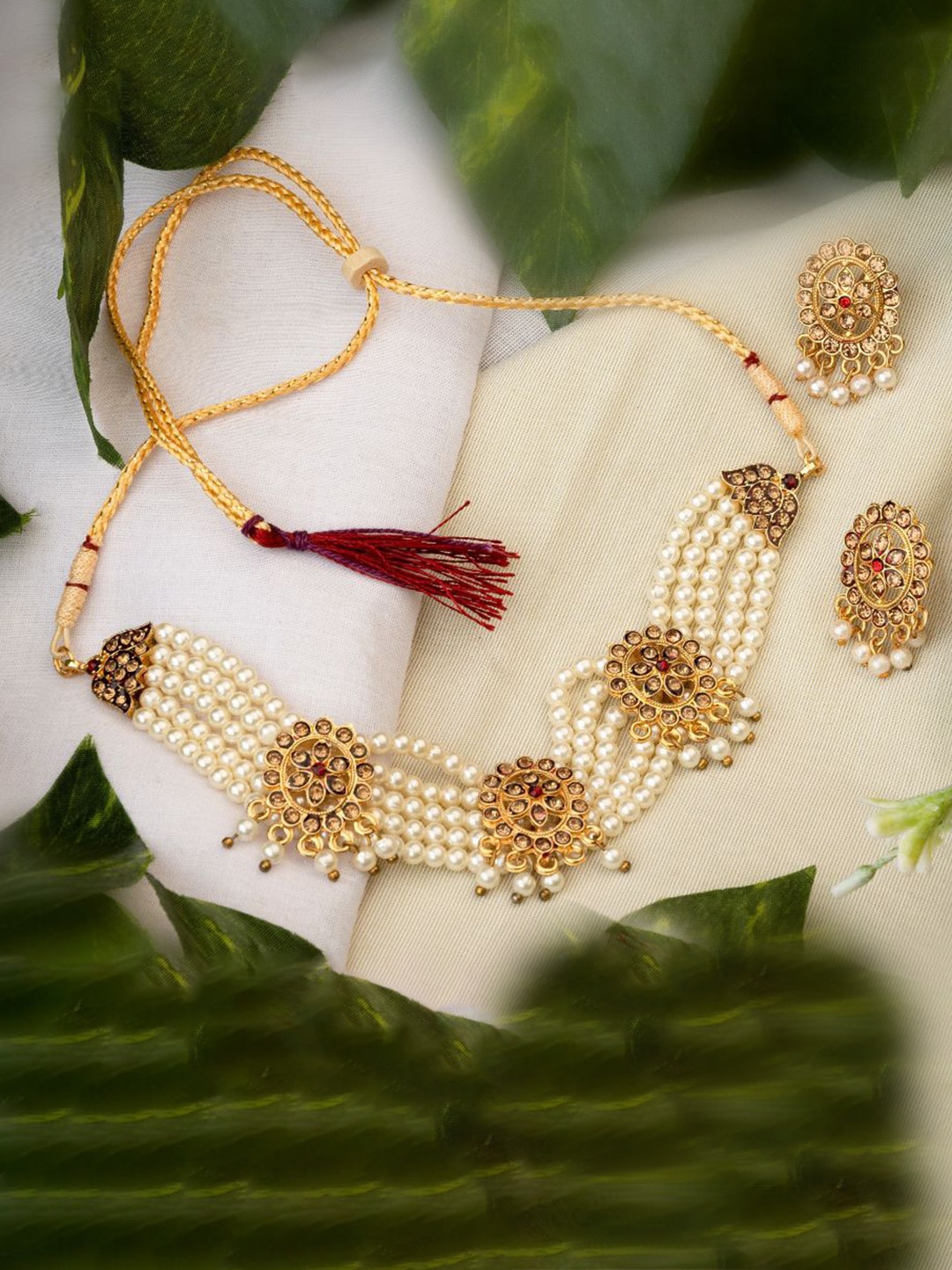 

TONOLIKA Gold-Plated Stone-Studded & Beaded Jewellery Set