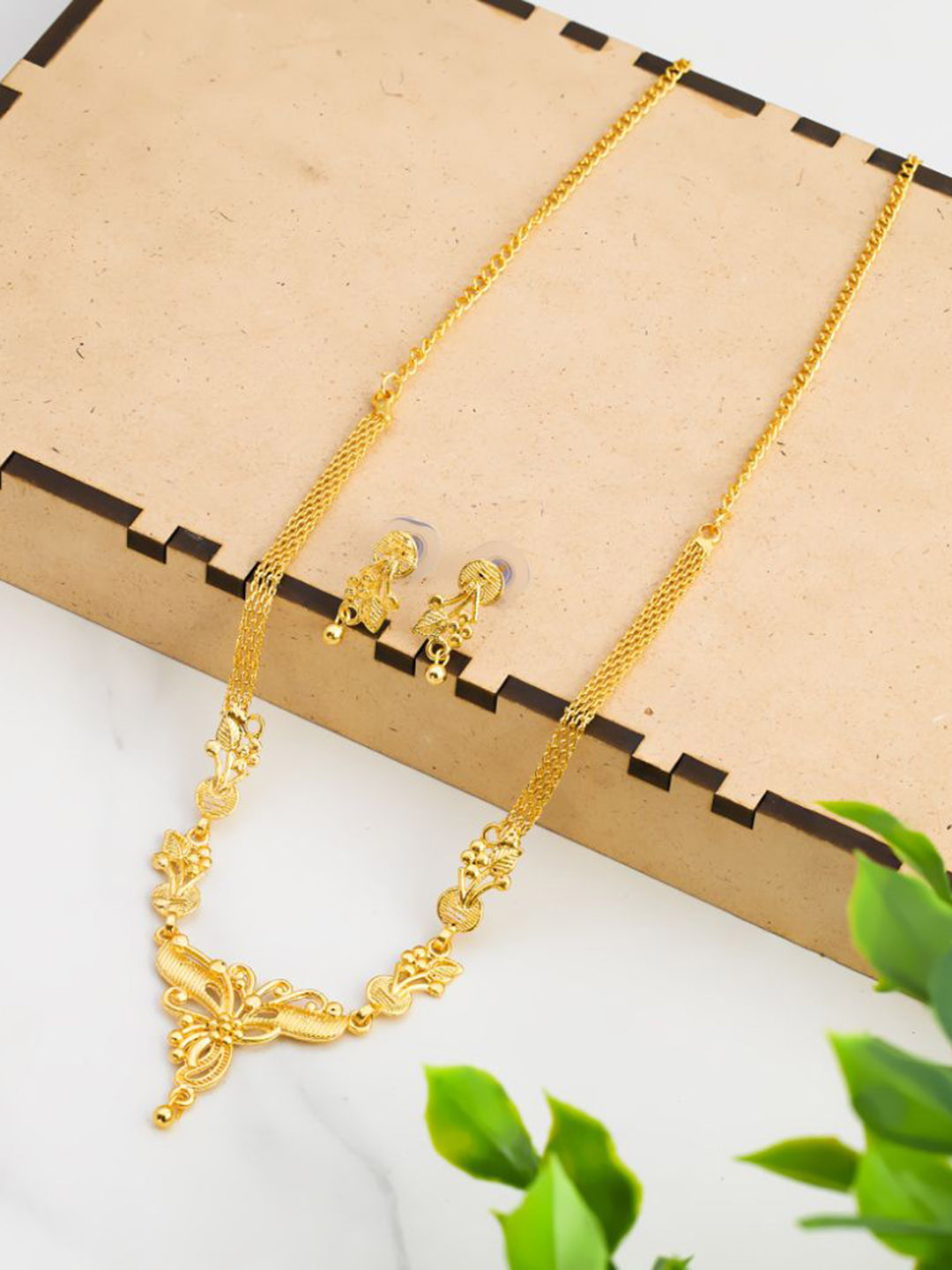 

TONOLIKA Gold-Plated Jewellery Set