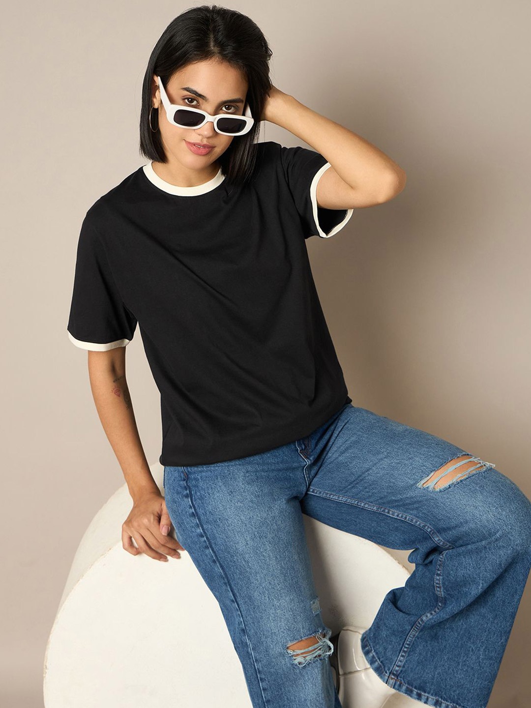 

The Roadster Lifestyle Co. Women Solid Round Neck Cotton T-shirt, Black