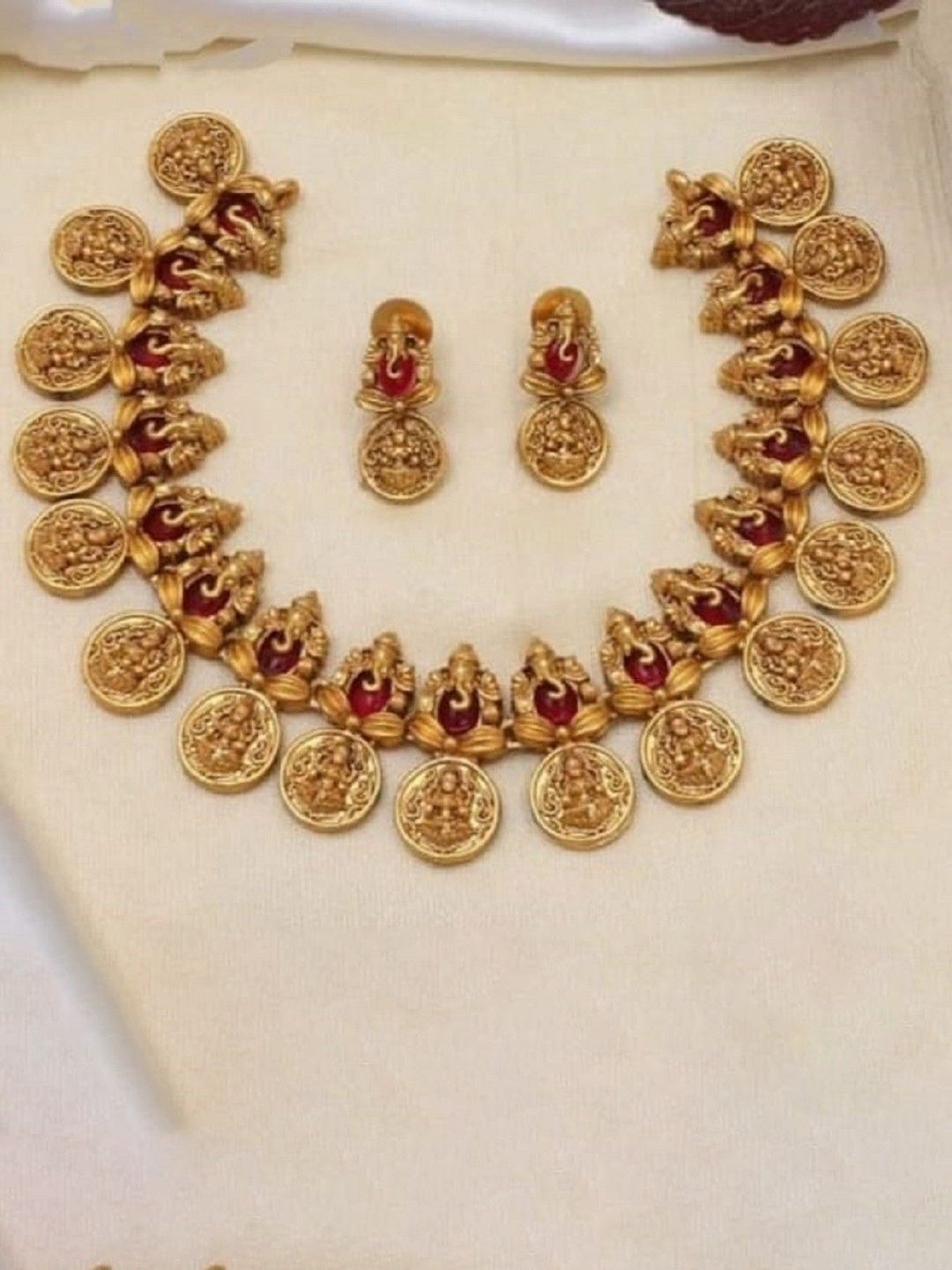 

TONOLIKA Gold-Plated Temple Jewellery Set