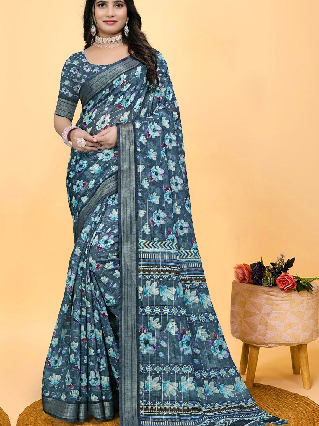 

LEOSAGI Floral Printed Zari Saree, Teal
