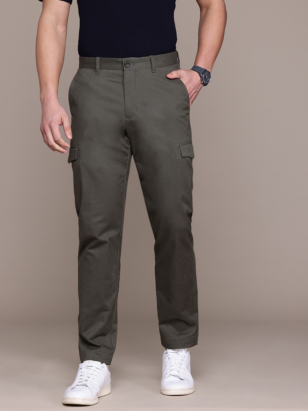 

MANGO MAN Cargos, Olive