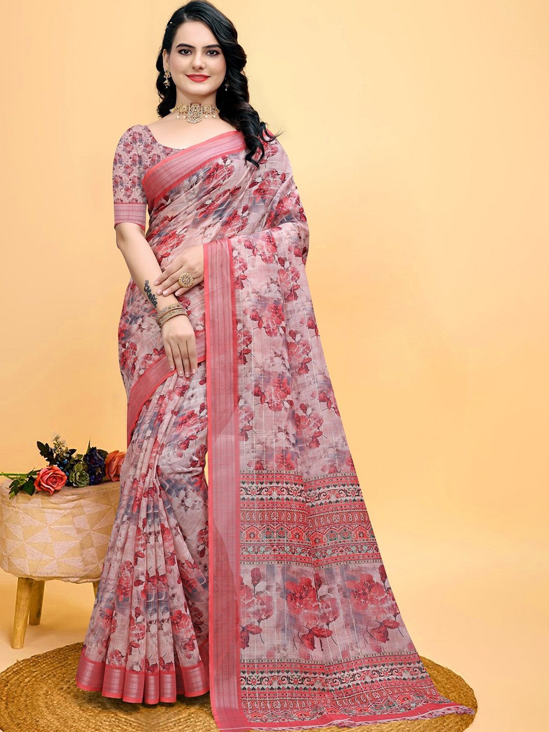 

LEOSAGI Floral Printed Zari Saree, Red