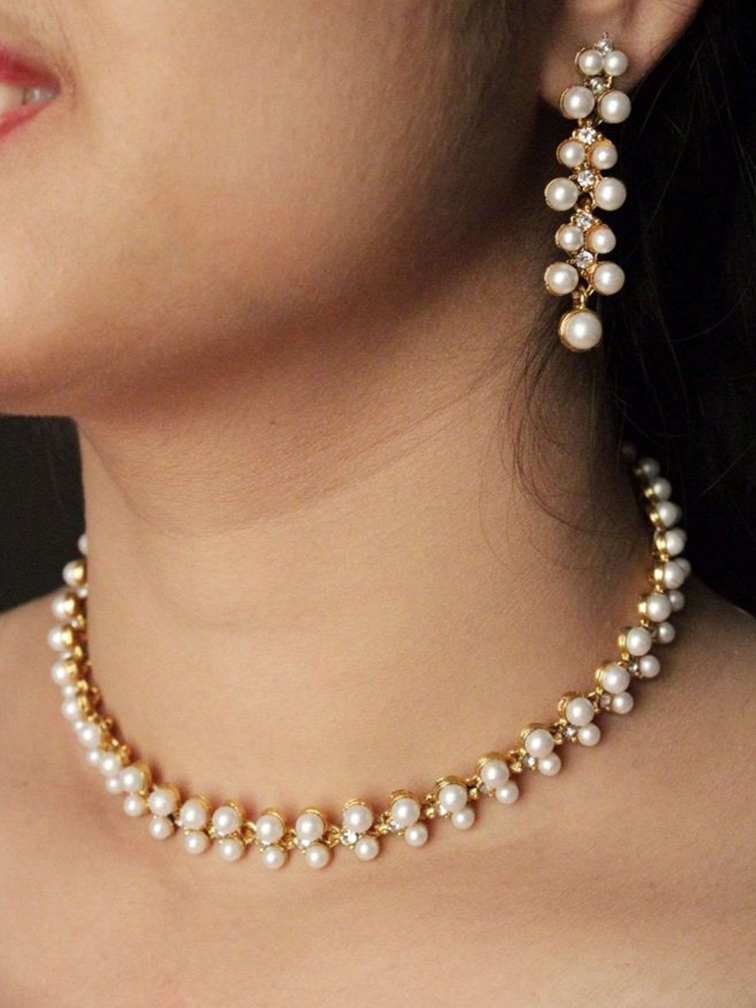 

TONOLIKA Gold-Plated Stone Studded & Beaded Jewellery Set
