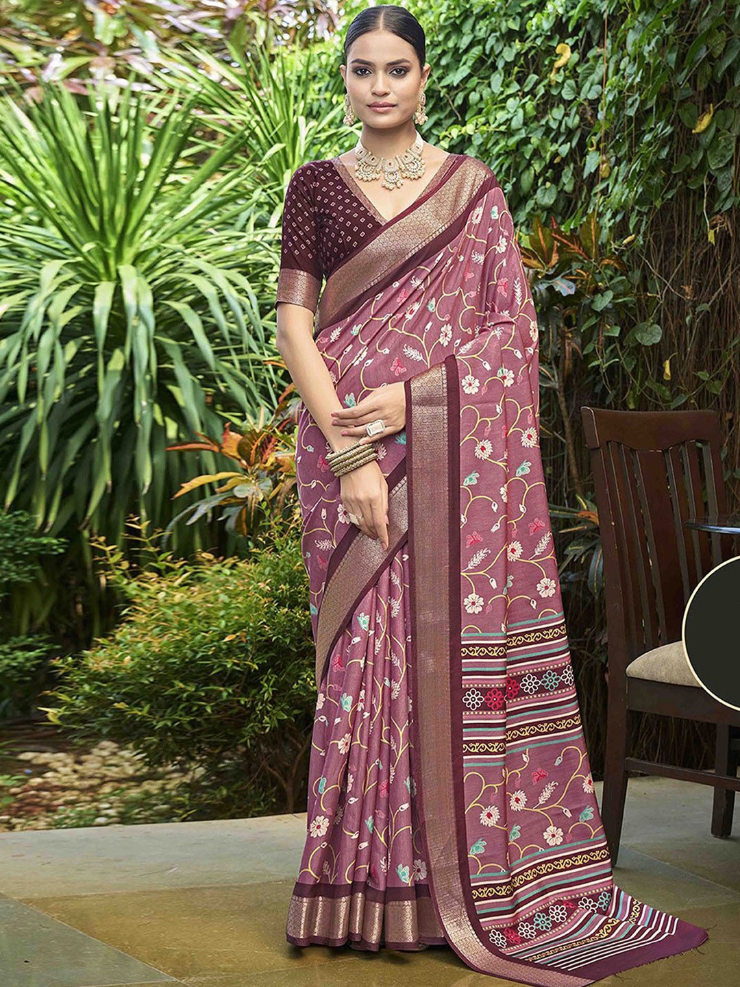 

Meena Bazaar Ethnic Motifs Zari Saree, Peach