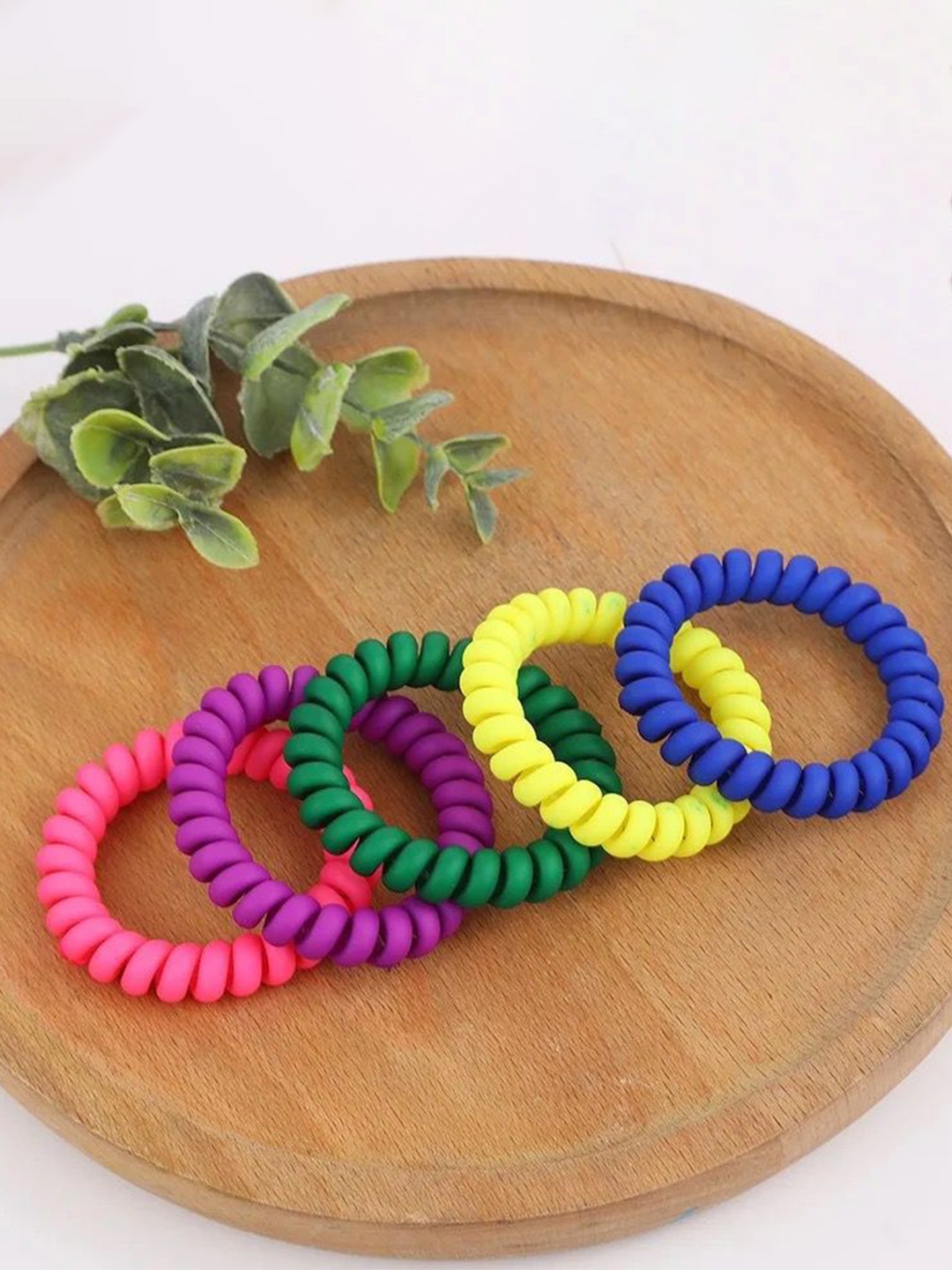

Radhya Accessories Women Set of 5 Ponytail Holders, Yellow