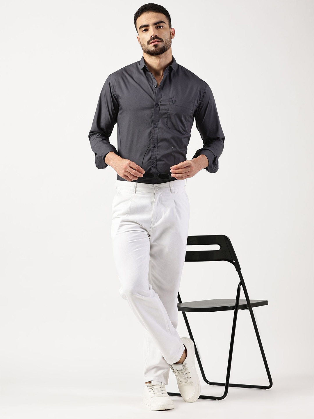 

RAVINIK Men India Slim Fit Spread Collar Solid Cotton Casual Shirt, Grey