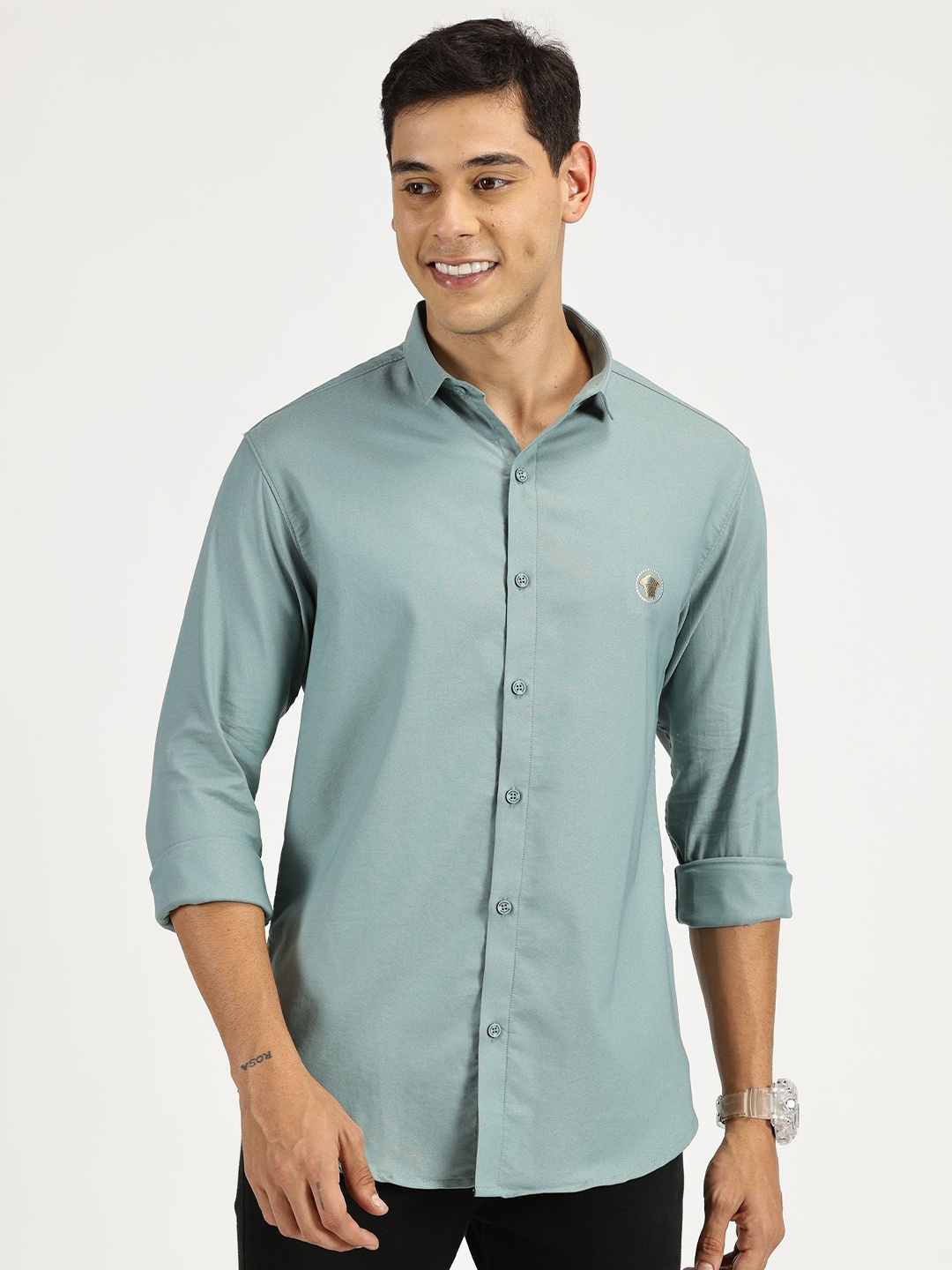 

RAVINIK Men India Slim Fit Spread Collar Solid Cotton Casual Shirt, Green