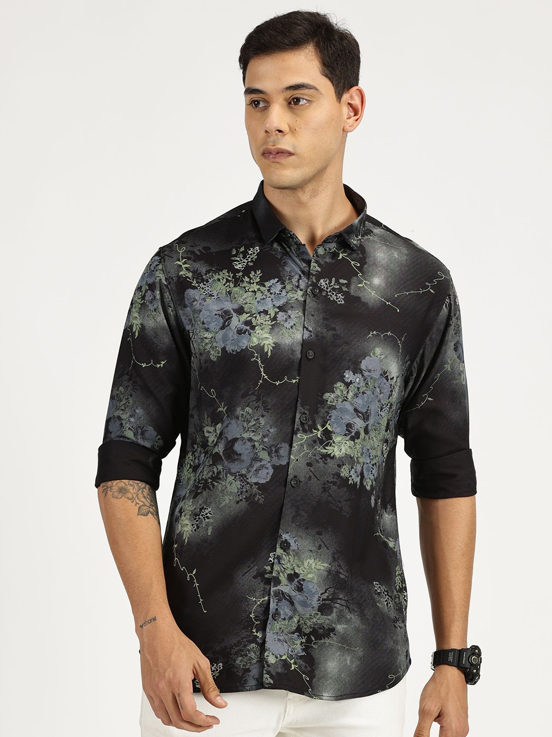 

RAVINIK Men India Slim Fit Spread Collar Floral Printed Cotton Casual Shirt, Black