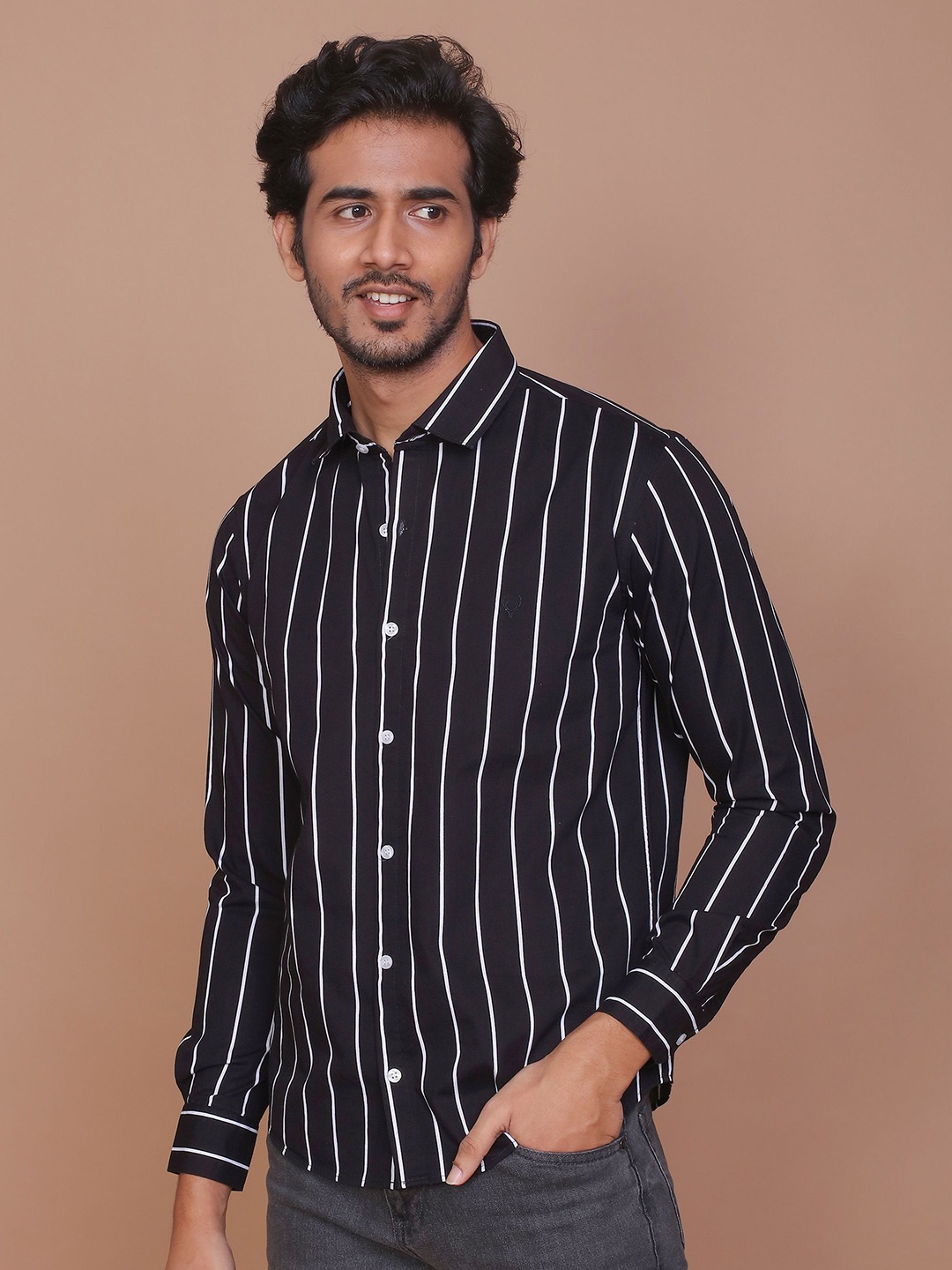 

RAVINIK Men India Slim Fit Spread Collar Vertical Striped Cotton Casual Shirt, Black