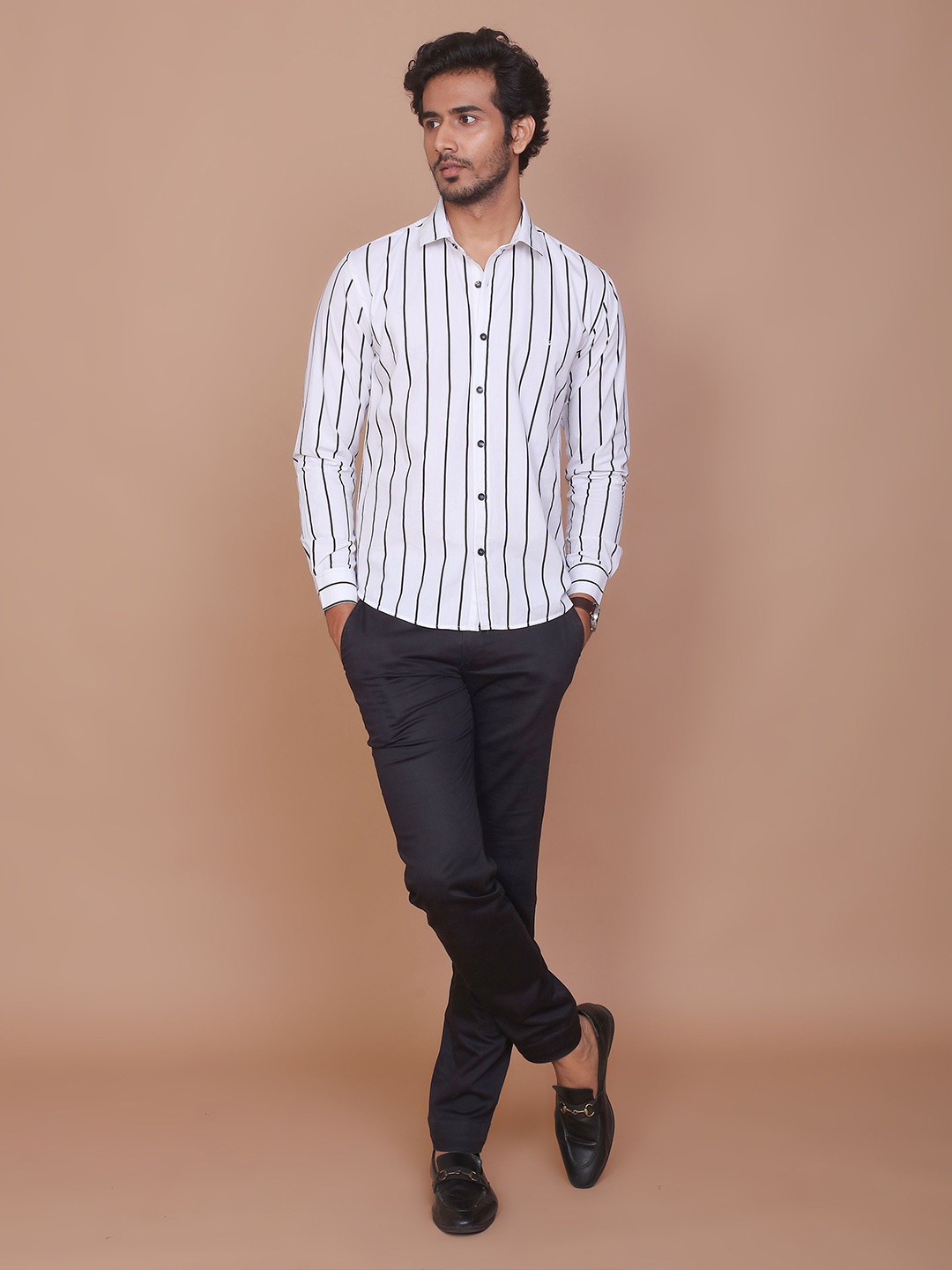 

RAVINIK Men India Slim Fit Spread Collar Vertical Striped Cotton Casual Shirt, White