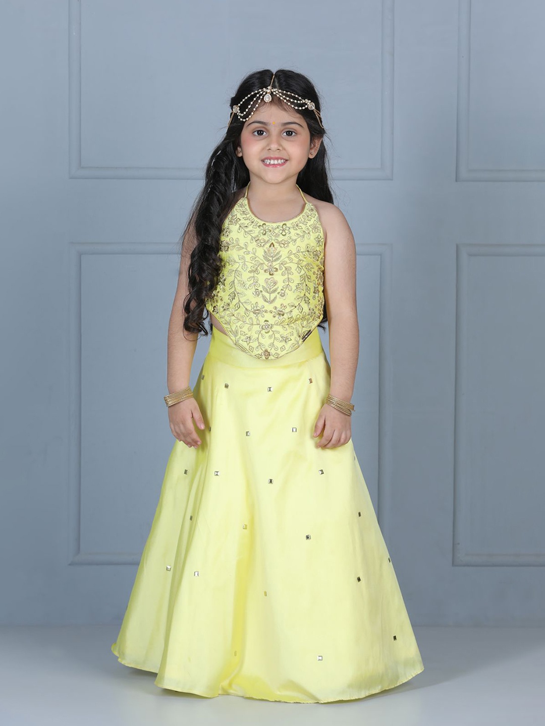 

THE LITTLE CELEBS Girls Embellished Sequinned Ready to Wear Lehenga &, Yellow