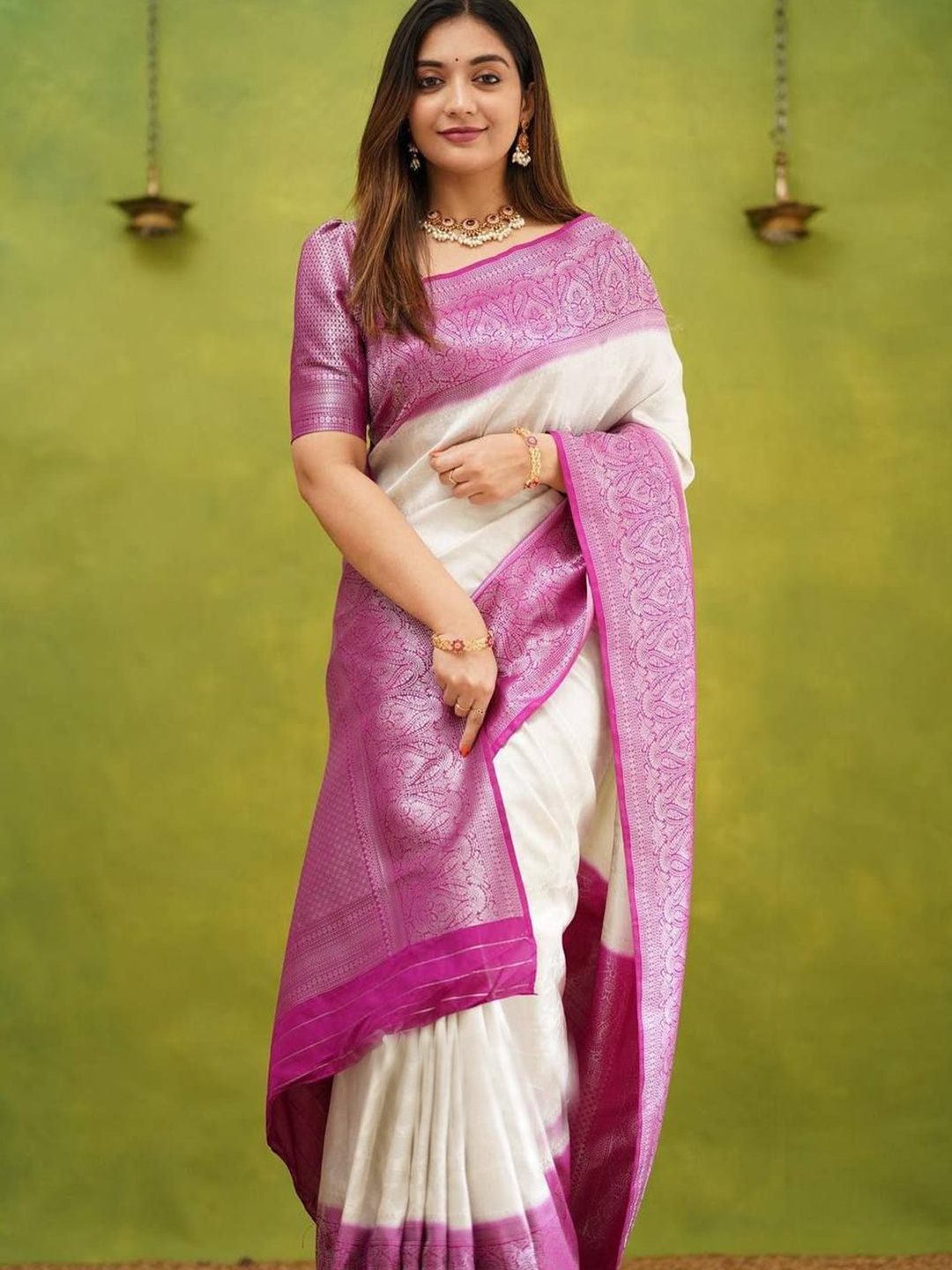 

KALINI Ethnic Motifs Zari Silk Blend Banarasi Saree, Pink