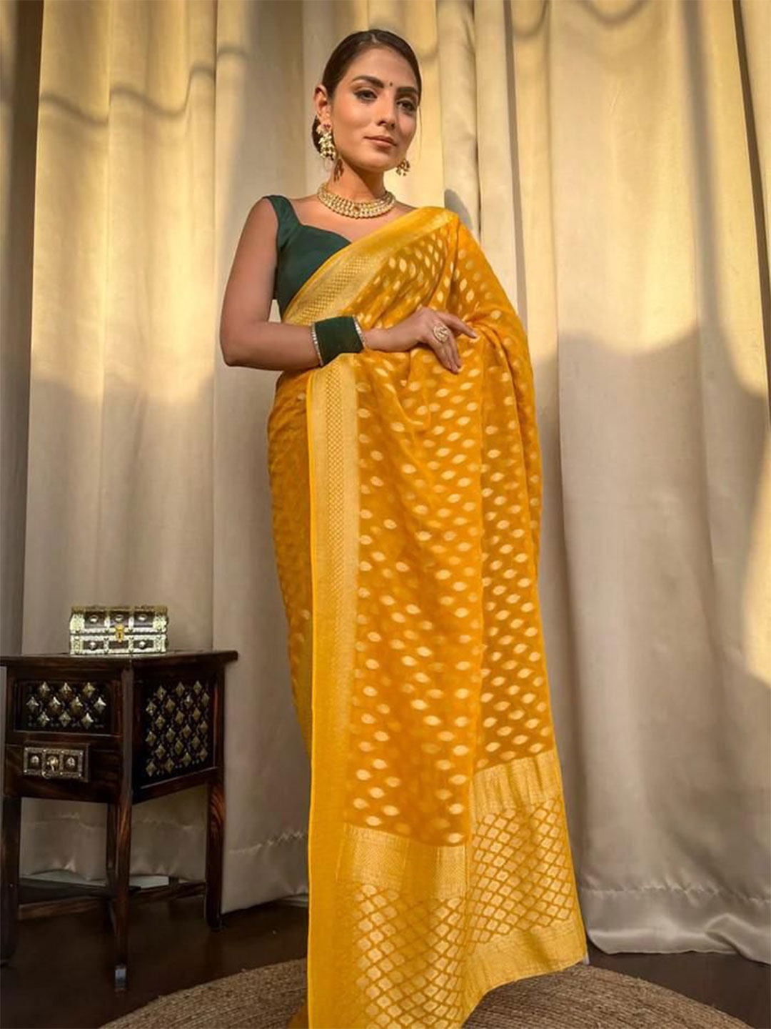 

KALINI Ethnic Motifs Zari Silk Blend Banarasi Saree, Yellow
