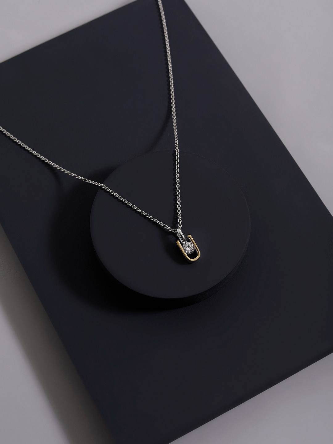 

DIAVO Silver Necklace