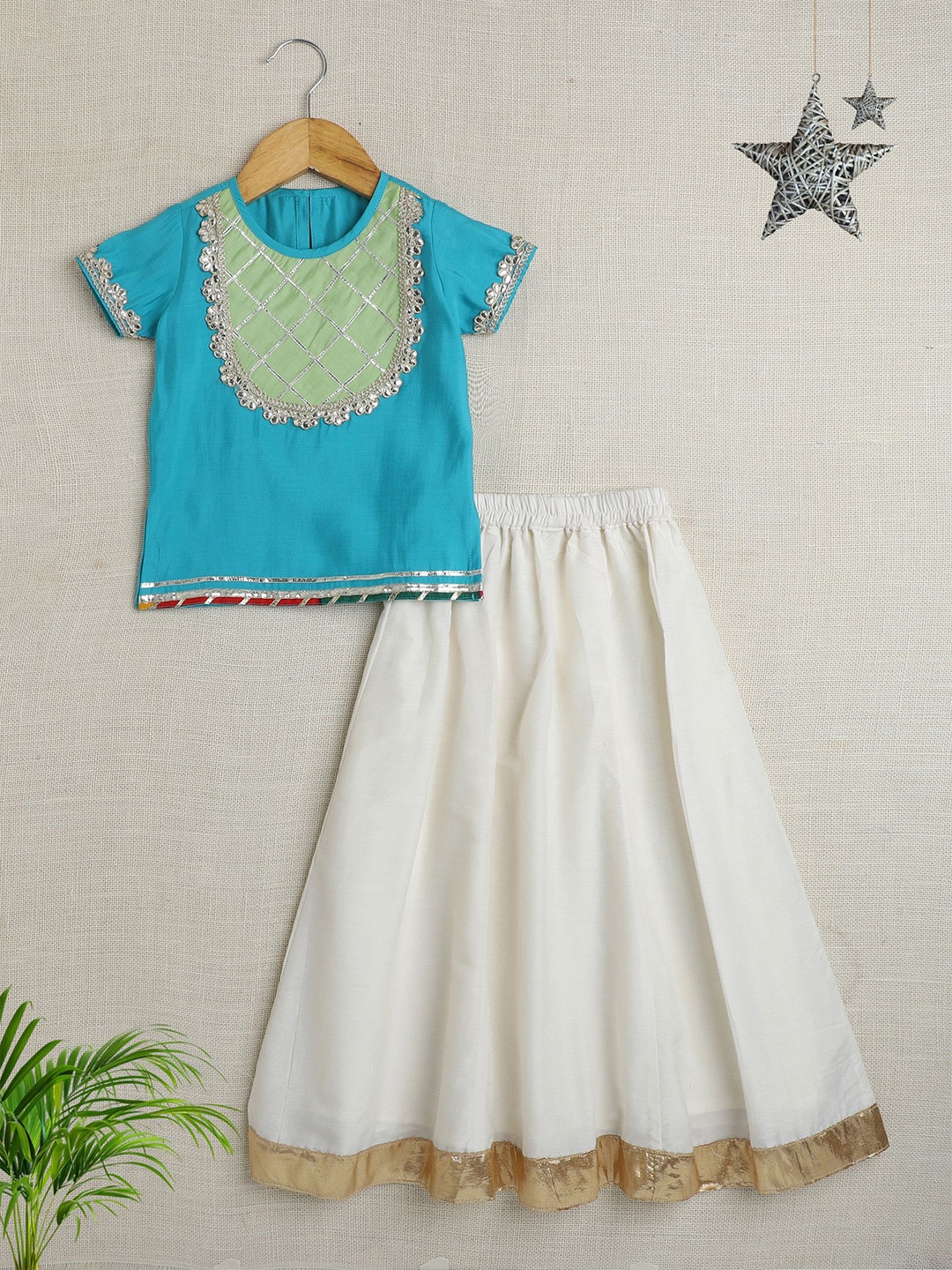 

The Magic Wand Girls Embellished Ready to Wear Lehenga &, Blue