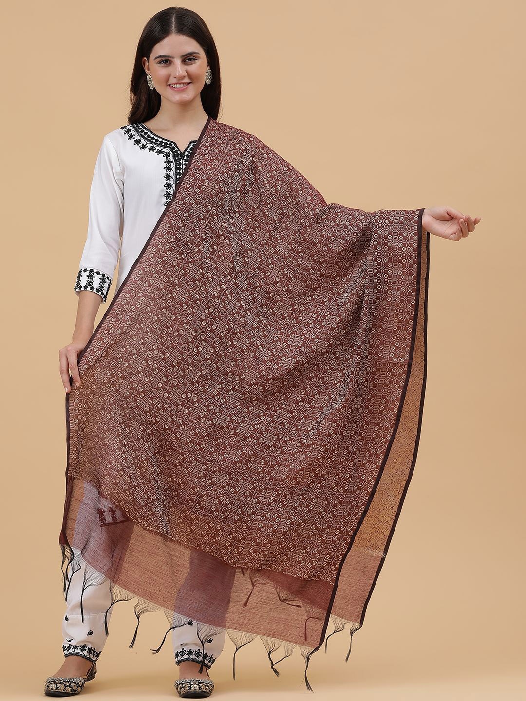

BANJARA INDIA Woven Design Dupatta with Zari, Maroon