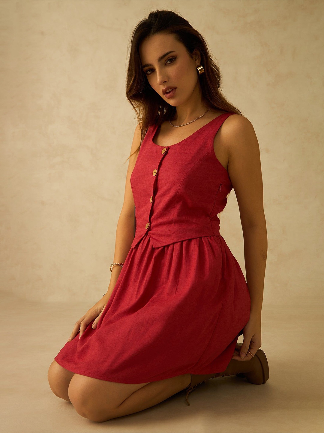 

Virgio Women Viscose Round Neck Mini Length Solid Sleeveless Dress, Red