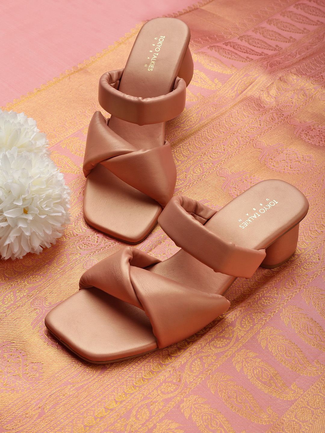 

Tokyo Talkies Block Pumps, Champagne