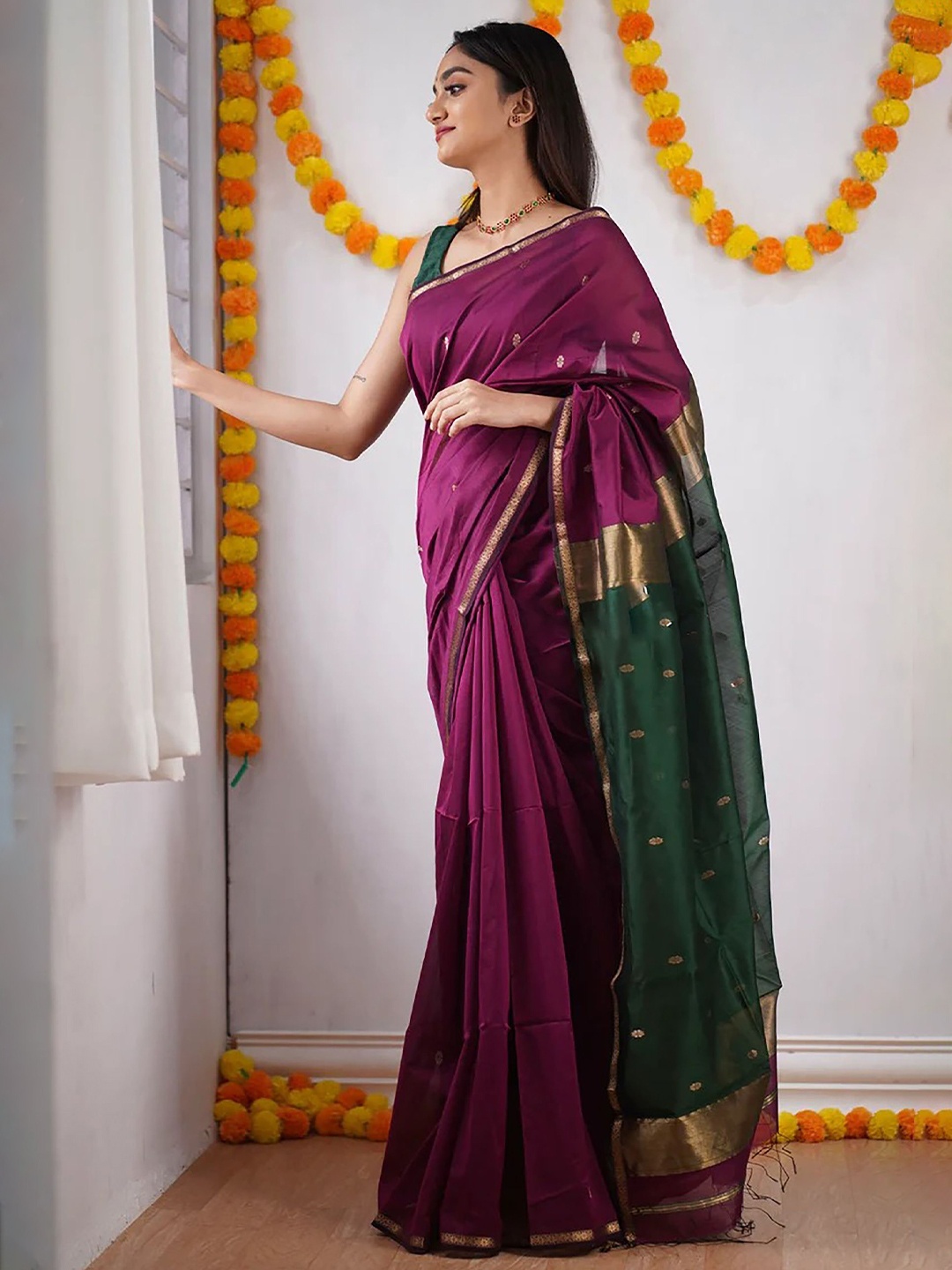 

Anjaneya Sarees Woven Design Zari Silk Blend Banarasi Saree, Maroon