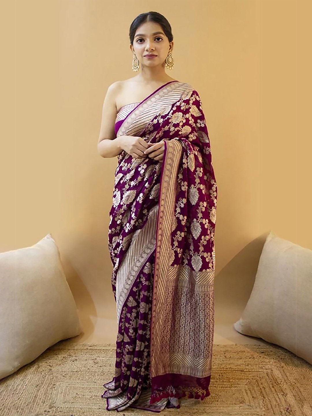 

Anjaneya Sarees Woven Design Zari Silk Blend Banarasi Saree, Purple